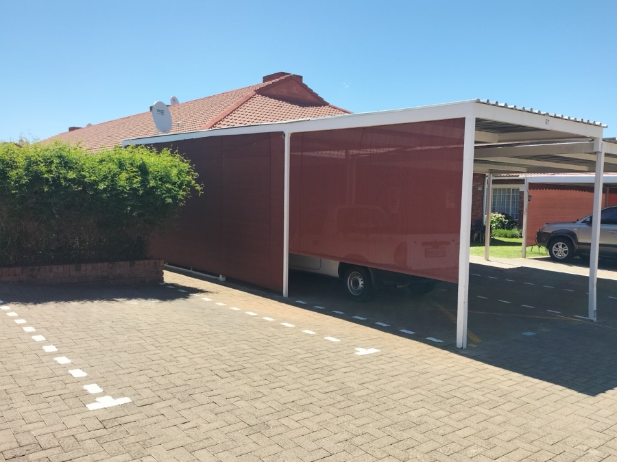 2 Bedroom Property for Sale in Fichardt Park Free State